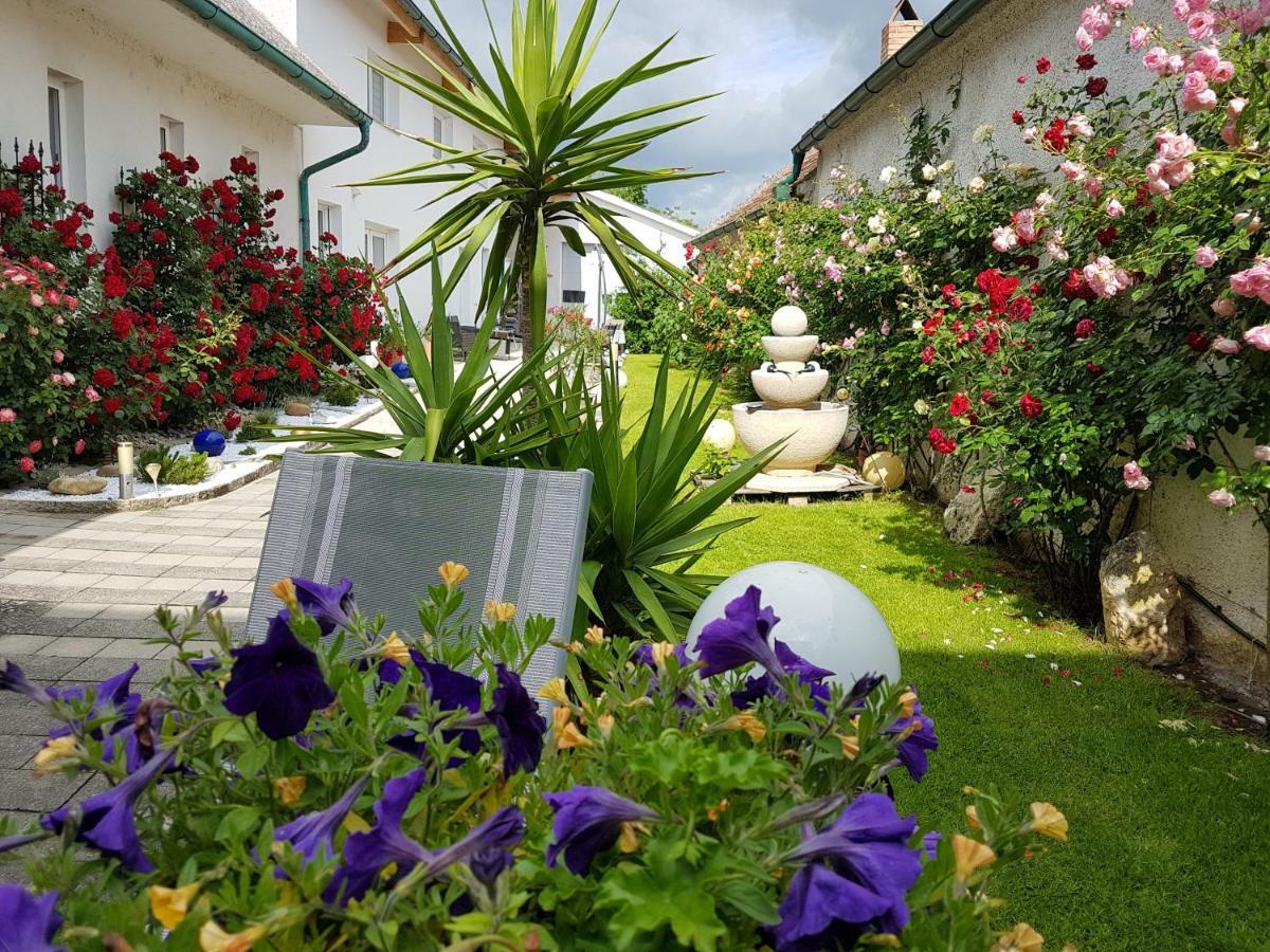 Gaestezimmer Resi Illmitz Exterior photo